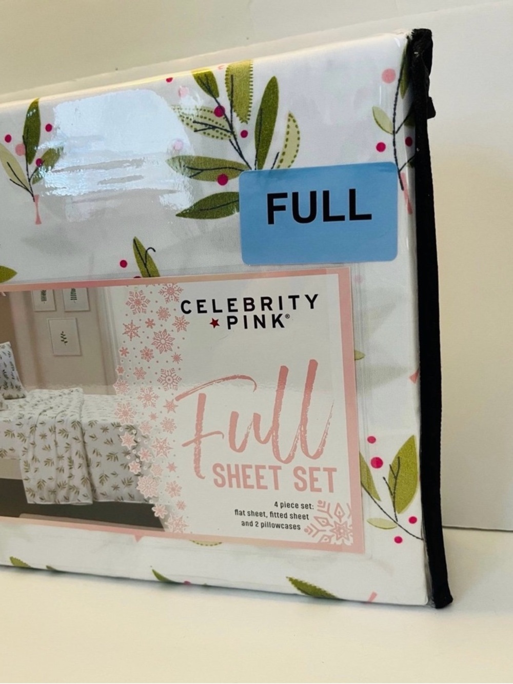 Celebrity Pink Holly and Berries Full Size Four Piece Sheet Set White Green Pink - Picture 4 of 12